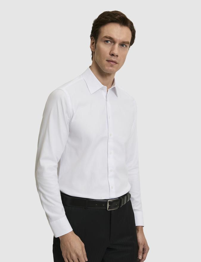 Beyaz Slim Fit %100 Pamuk Klasik Yaka Oxford Gömlek