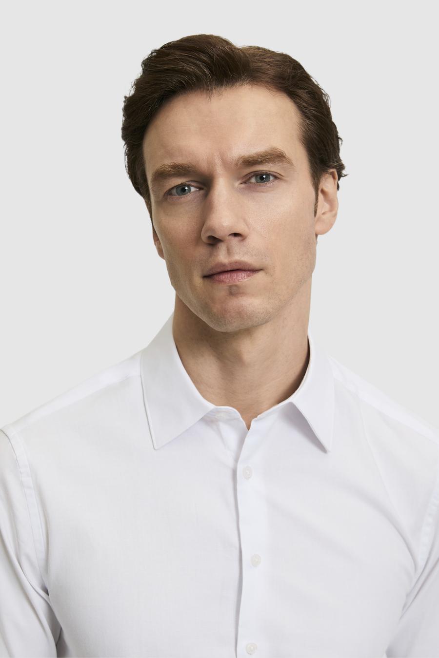 Beyaz Slim Fit %100 Pamuk Klasik Yaka Oxford Gömlek - 50318293024
