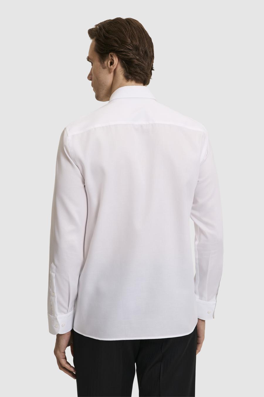 Beyaz Slim Fit %100 Pamuk Yakası Düğmeli Oxford Gömlek - 50325041009