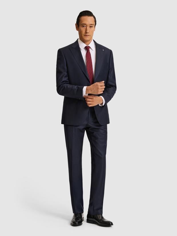 Lacivert Slim Fit Mikro Desen Kırlangıç Yaka Yün İpek Karışımlı Takım Elbise