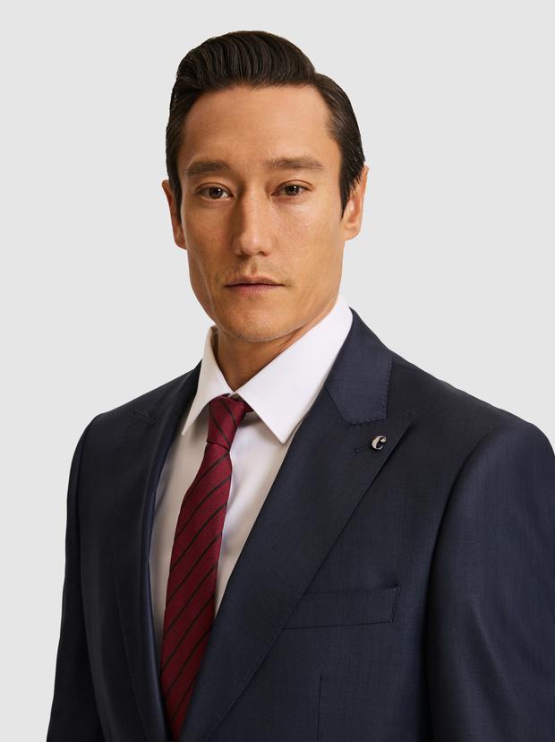 Lacivert Slim Fit Mikro Desen Kırlangıç Yaka Yün İpek Karışımlı Takım Elbise