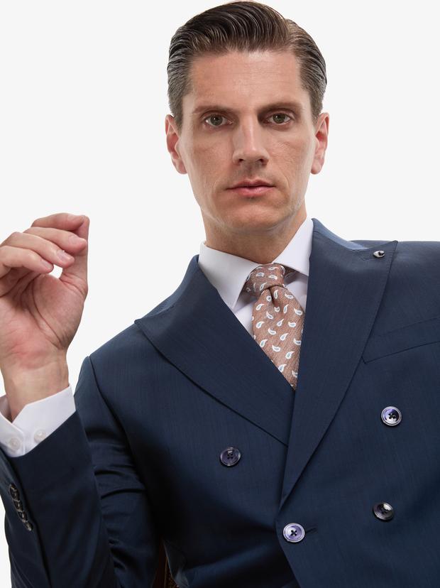 Lacivert Slim Fit Yün İpek Karışımlı Kırlangıç Yaka Kruvaze Takım Elbise