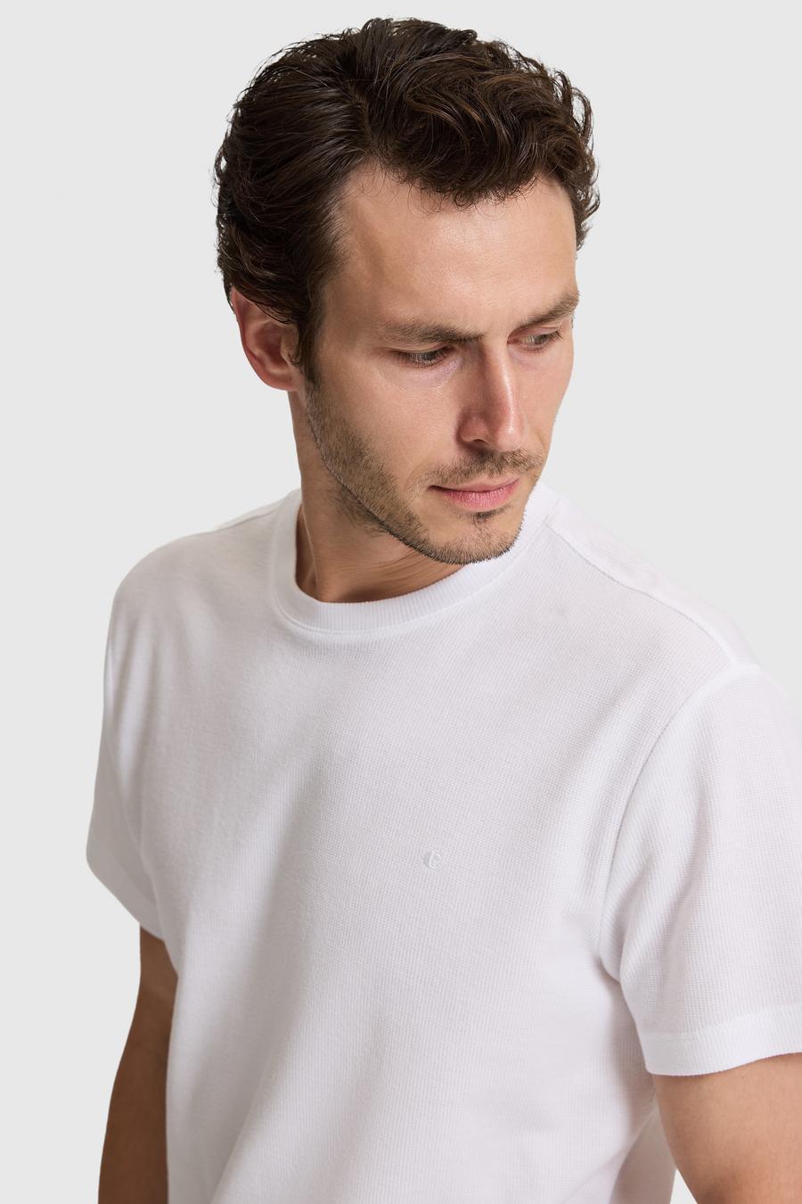 Beyaz Slim Fit Saf Pamuk İnce Fitilli Bisiklet Yaka T-shirt - 50328374001
