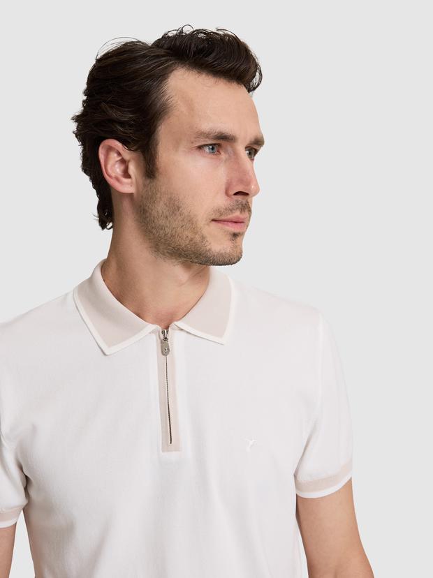 Beyaz Slim Fit Fermuarlı Polo Yaka Triko T-shirt