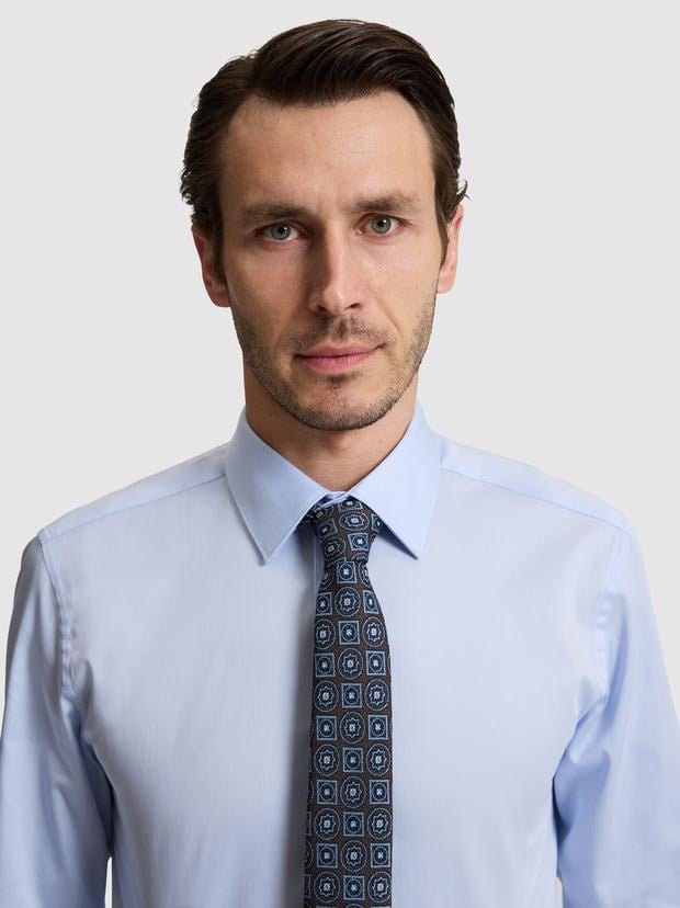Açık Mavi Slim Fit %100 Pamuk Klasik Yaka Basic Gömlek