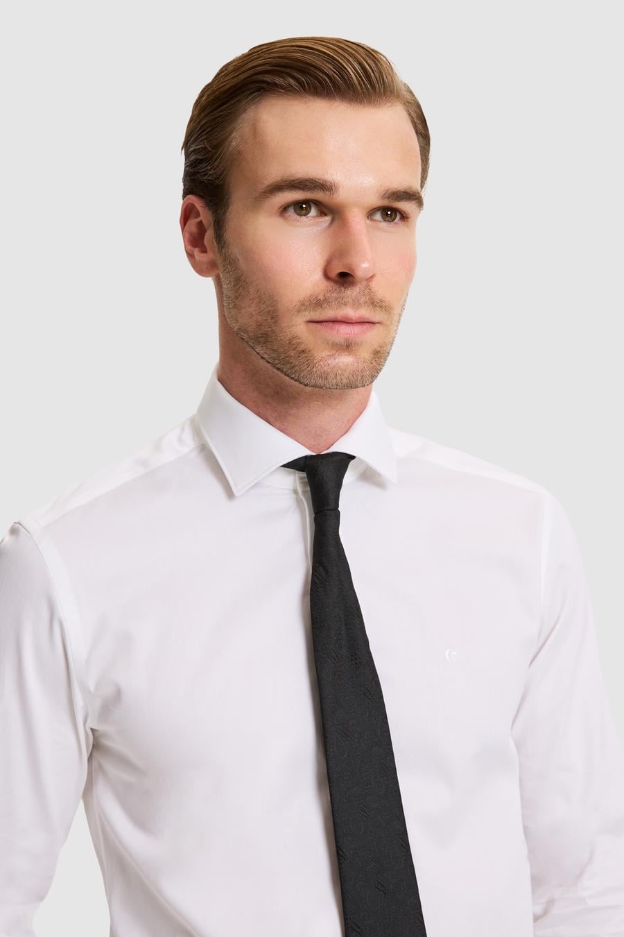 Beyaz Slim Fit Pamuklu Yarım İtalyan Yaka Basic Gömlek - 50311490005