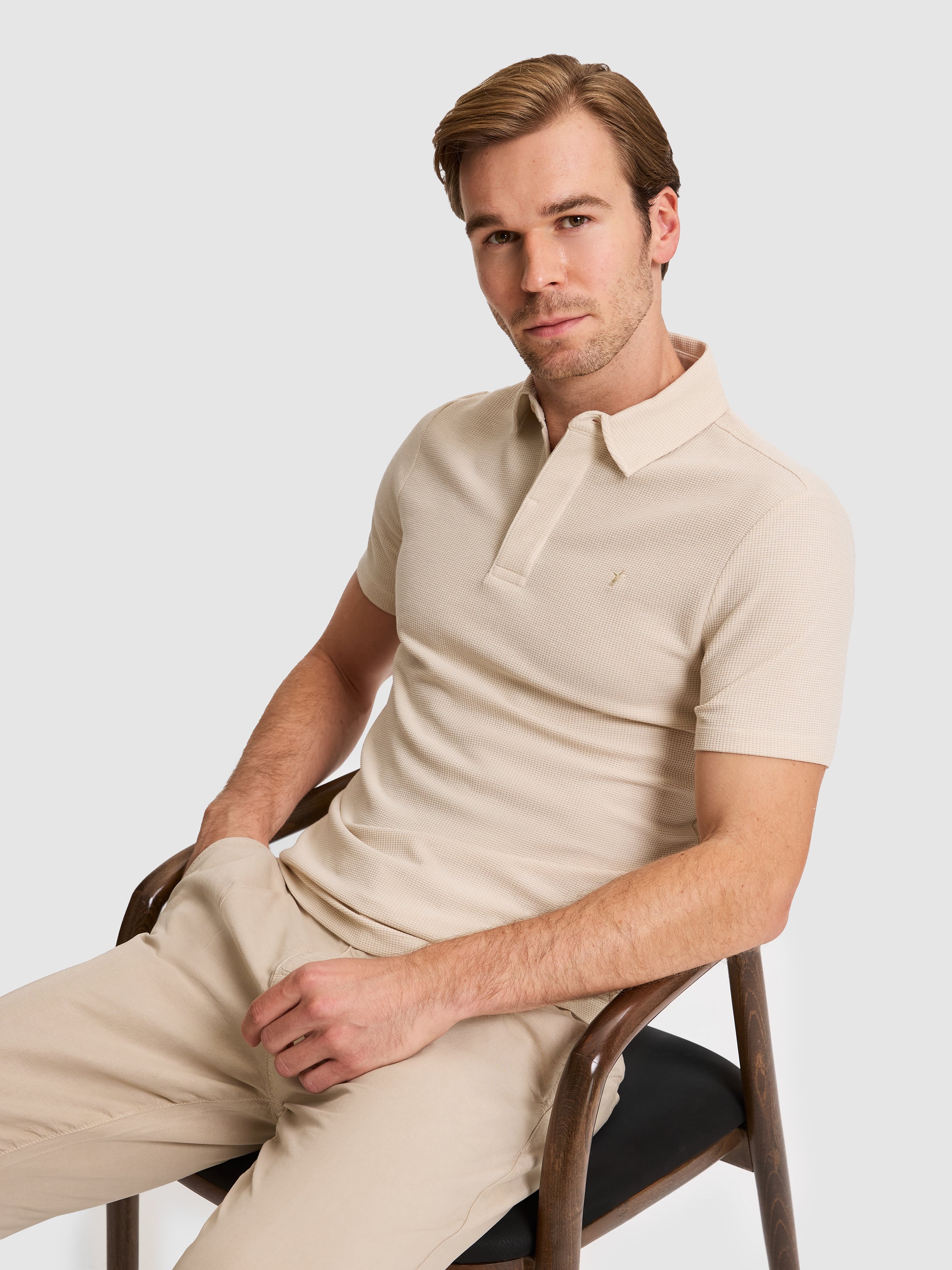 Bej Slim Fit Tişört